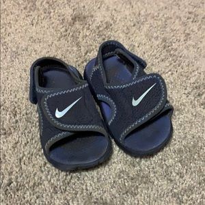 Little boys Nike sandals